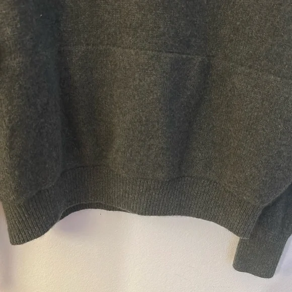 James Perse Dark Green Sweater Preloved